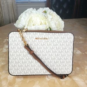 Michael Kors Jet Set EW Large Crossbody Bag Vanilla MK Signatutre.